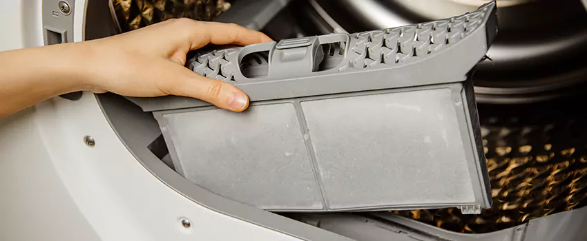 Signs Of A Clogged Dryer Lint Trap in Leominster, Massachusetts